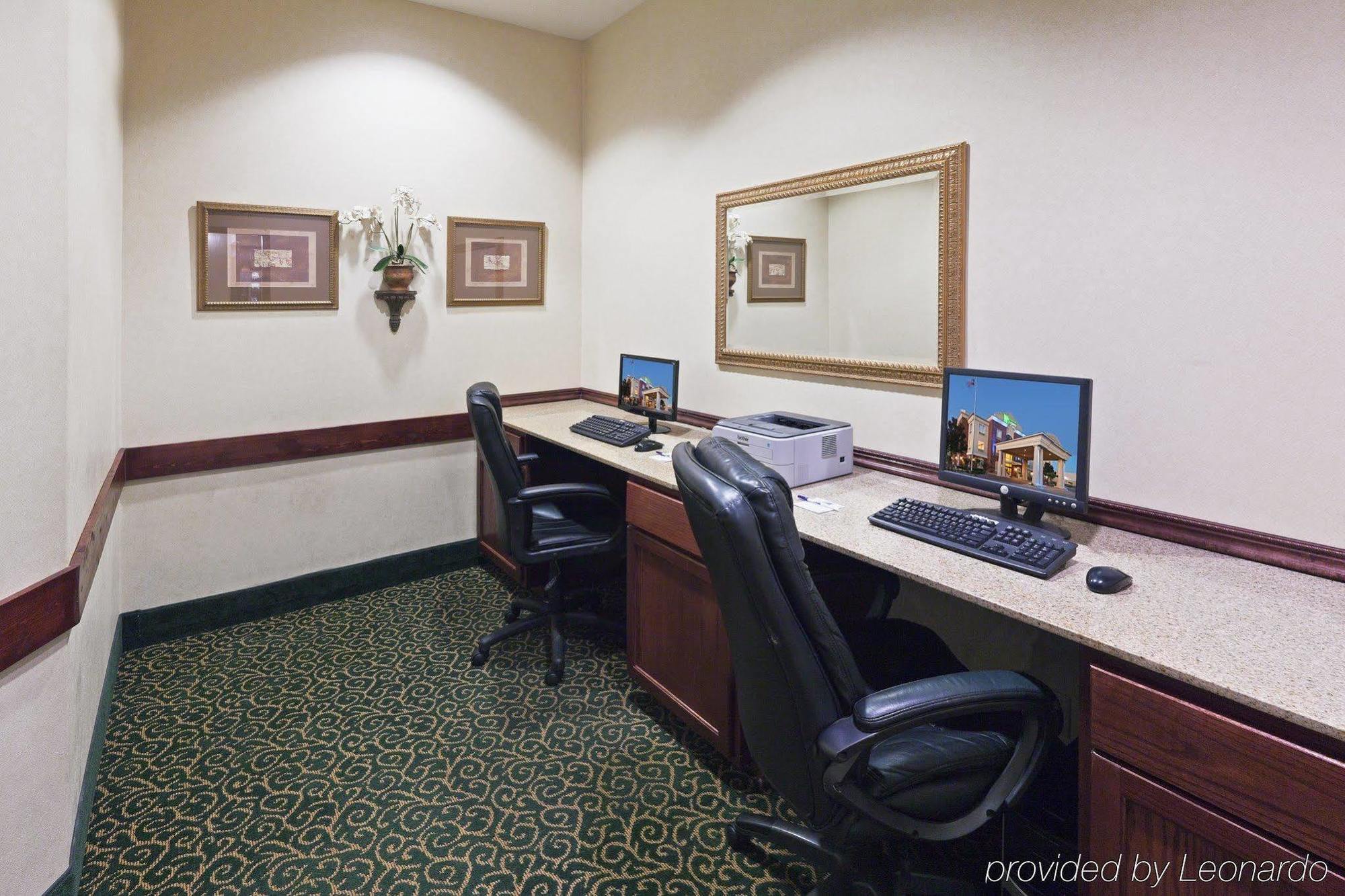 Holiday Inn Express Hotel And Suites Abilene By Ihg Bagian luar foto