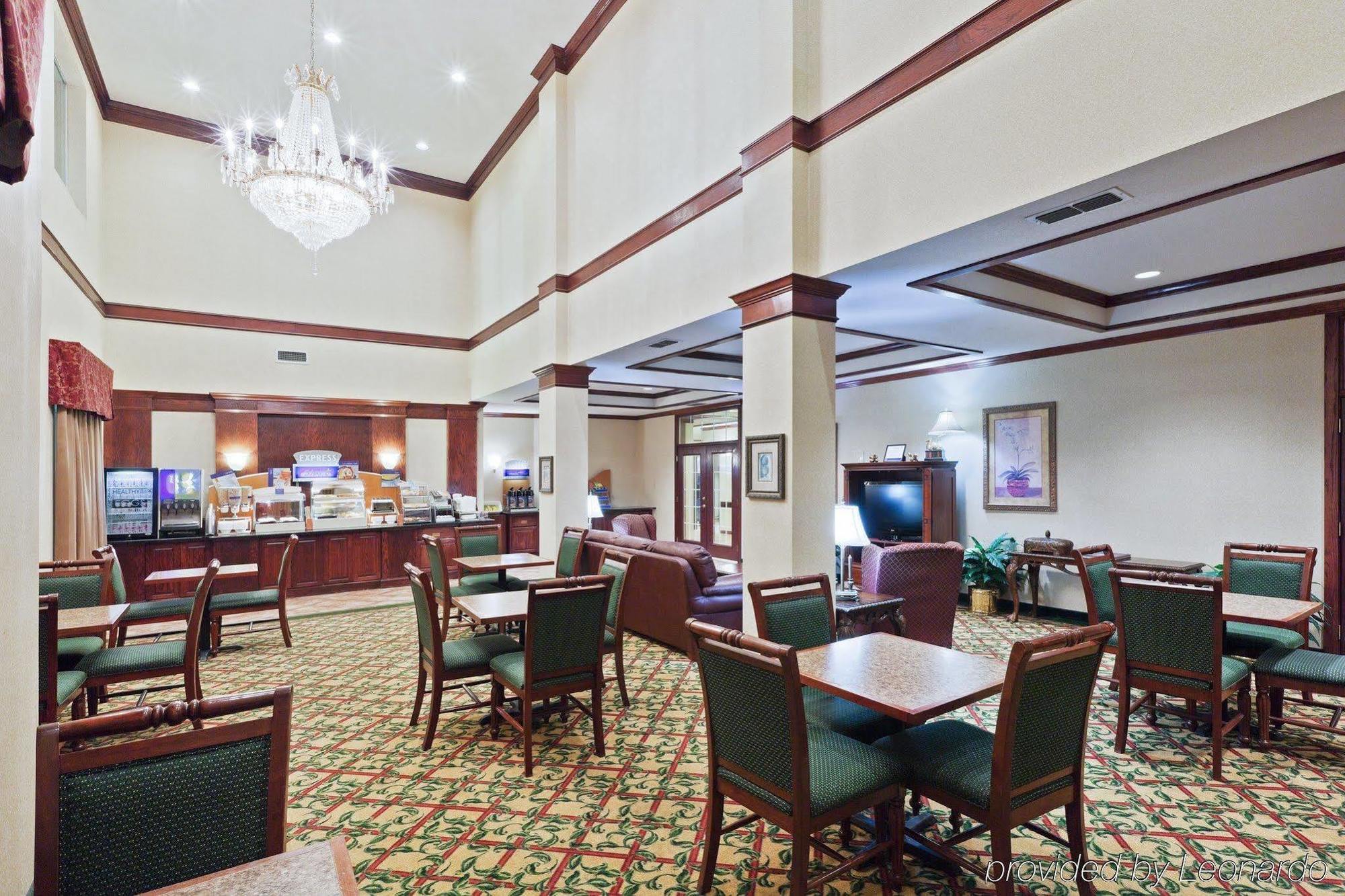 Holiday Inn Express Hotel And Suites Abilene By Ihg Bagian luar foto